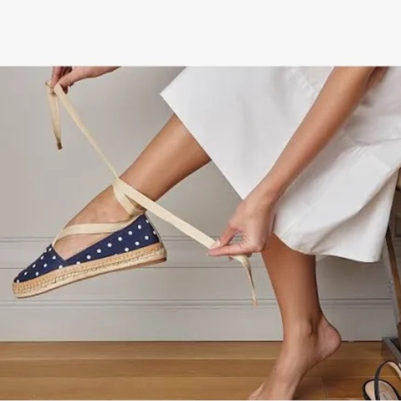 Antonio Melani Luluna Blue Polka Dot Ankle Wrap Espadrille Flats Size 7.5 - Picture 3 of 13